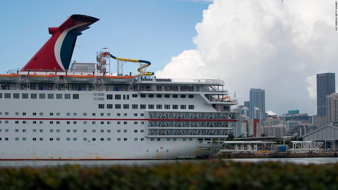 Carnival Cruise Line bans 'offensive clothing'