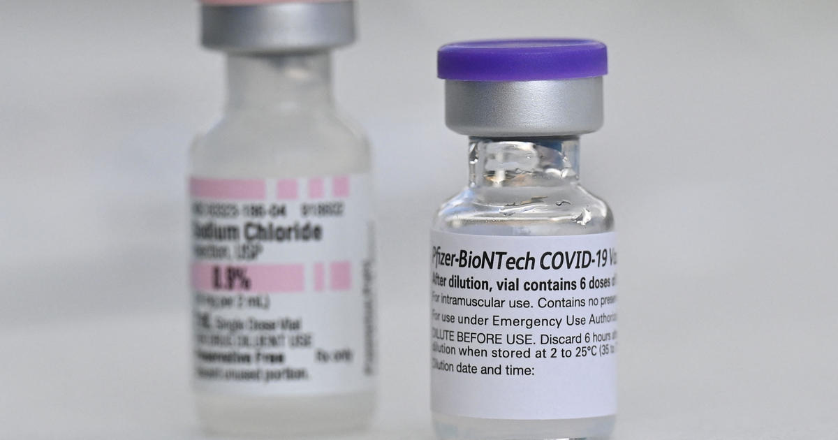 Extra COVID-19 vaccine dose OK'd for some immunocompromised Americans